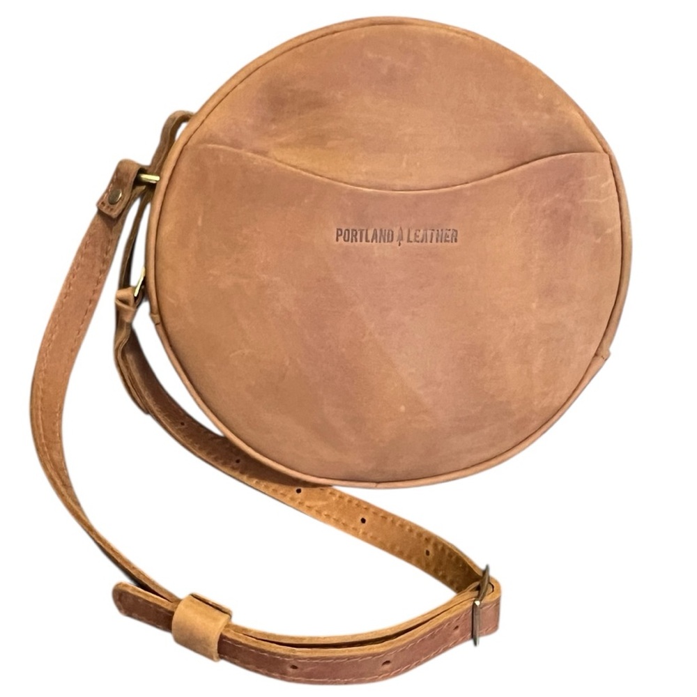 Portland Leather Large Dakota Crossbody Bag